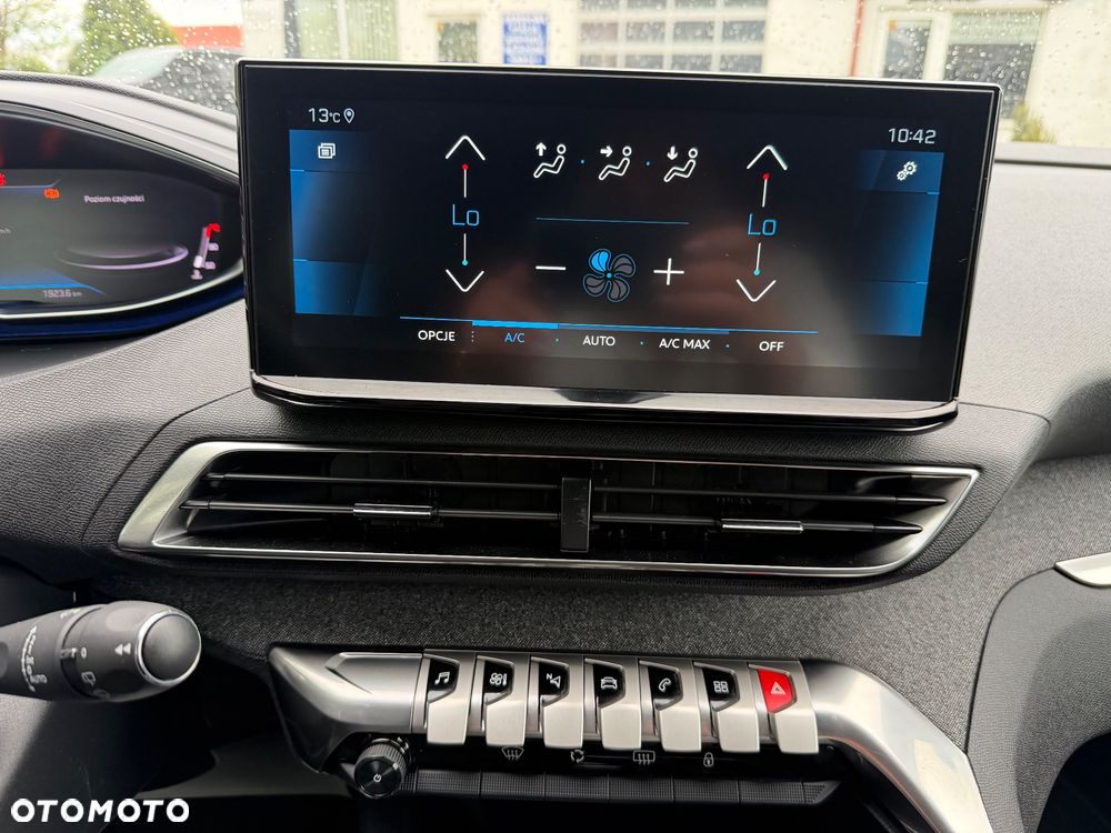 Peugeot 5008 - 26