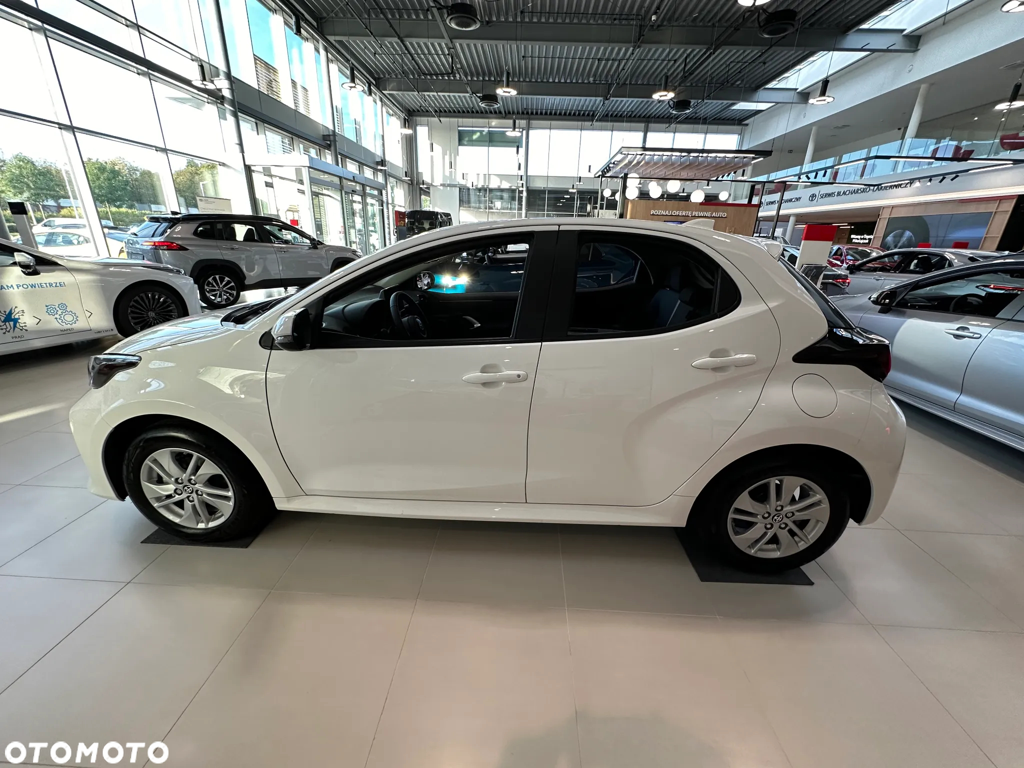 Toyota Yaris Hybrid 1.5 Comfort - 4