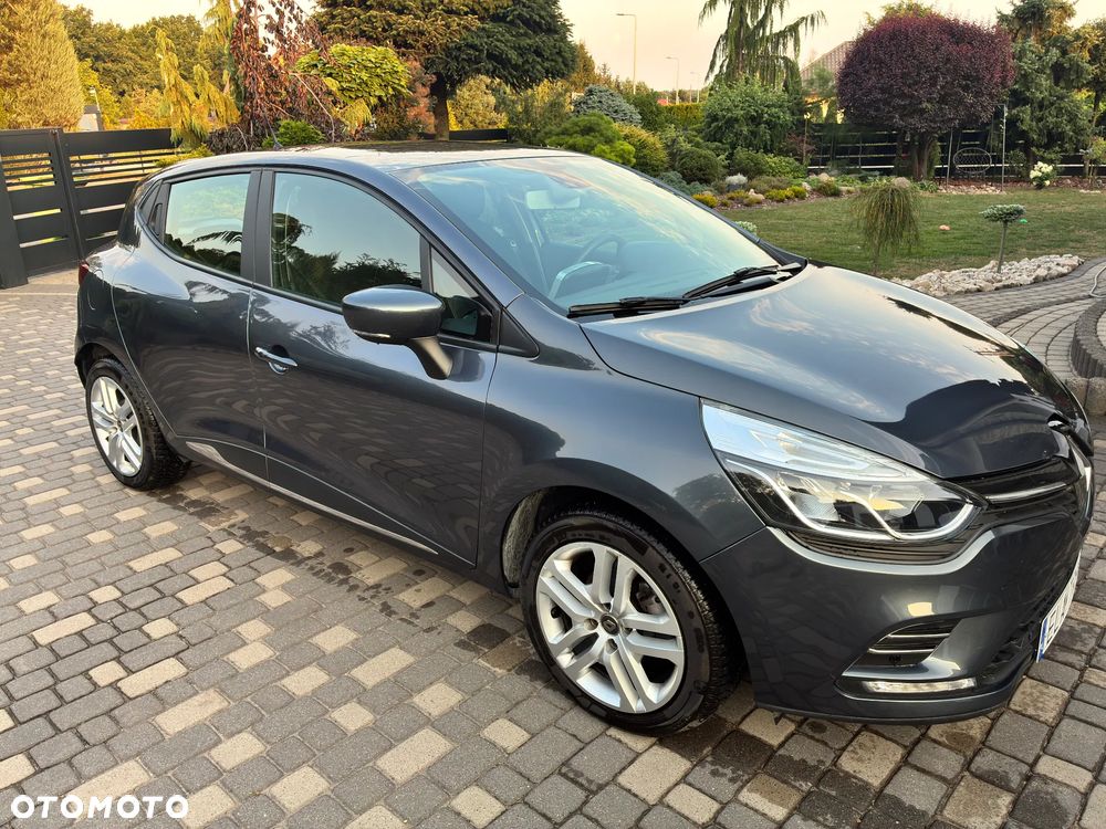 Renault Clio - 2