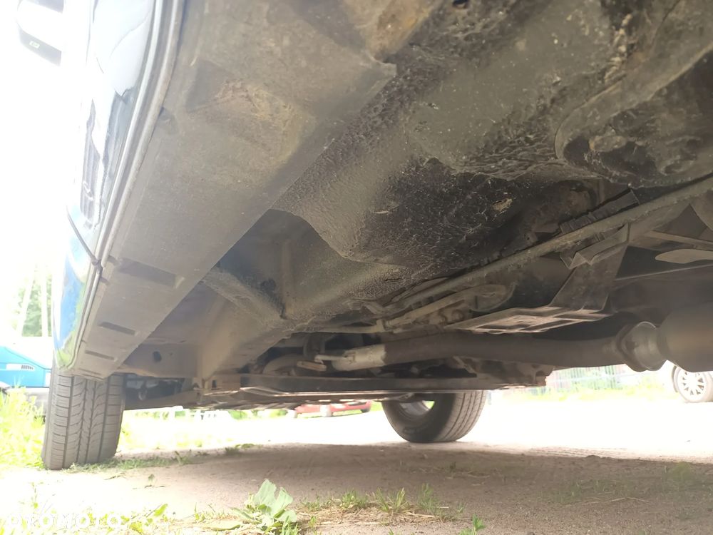 Suzuki Grand Vitara 2.0 - 21