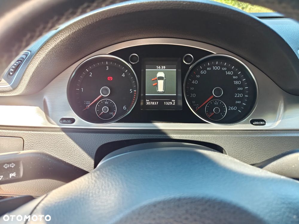 Volkswagen Passat 2.0 TDI DPF Comfortline DSG - 4
