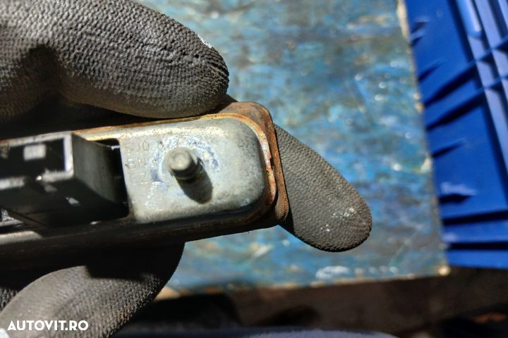 Buton deschidere portbagaj 5J0827299 5J0827299 Skoda Superb 1 [2001 - - 4