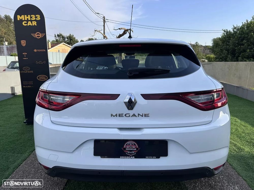 Renault Mégane 1.5 Blue dCi Intens - 10