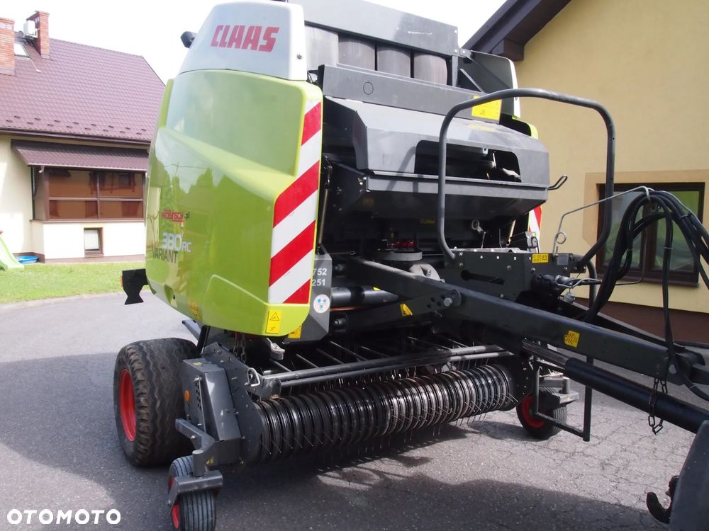 Claas Variant 380 RC 1014r - 4