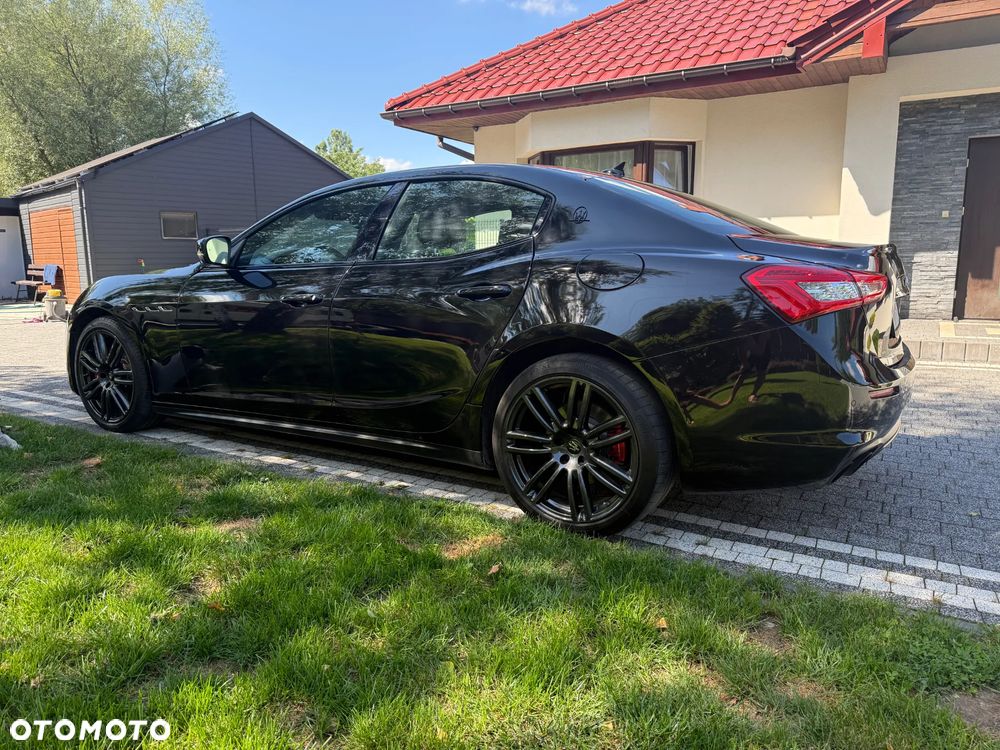 Maserati Ghibli GranSport - 7