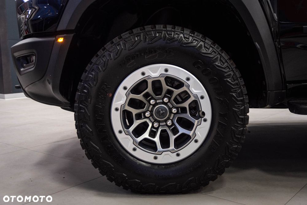 RAM 1500 - 8