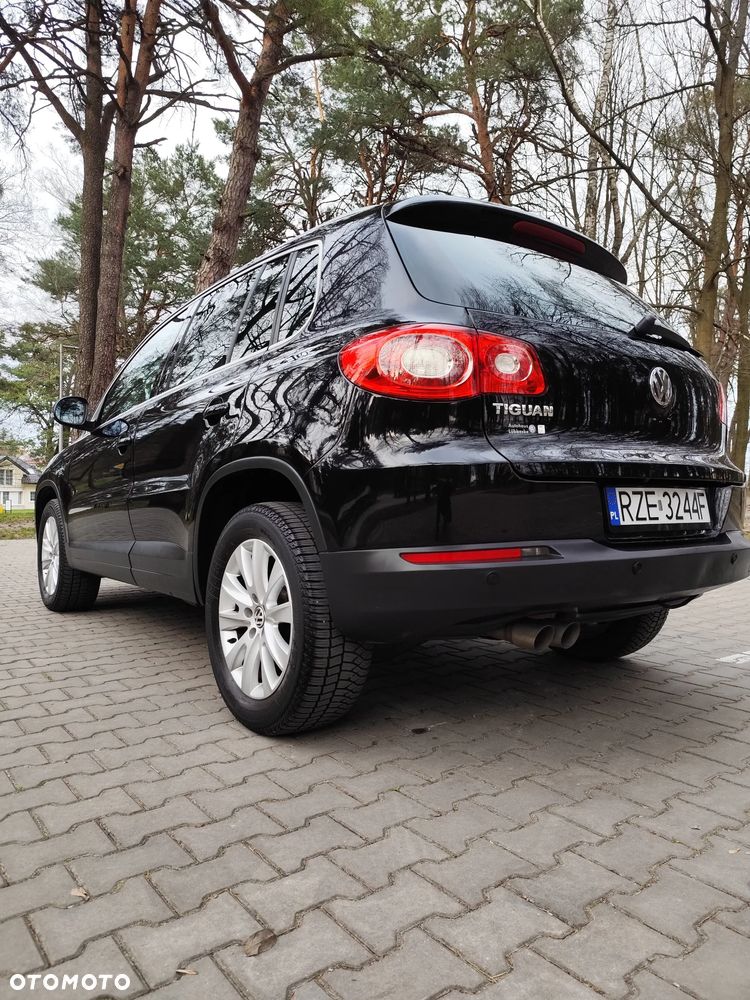 Volkswagen Tiguan - 16