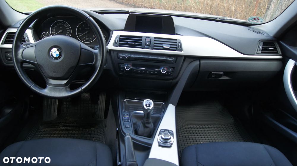 BMW Seria 3 316d Advantage - 12