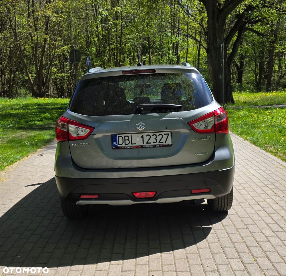 Suzuki SX4 S-Cross 1.6 DDiS TCSS 4x4 Comfort+ - 11