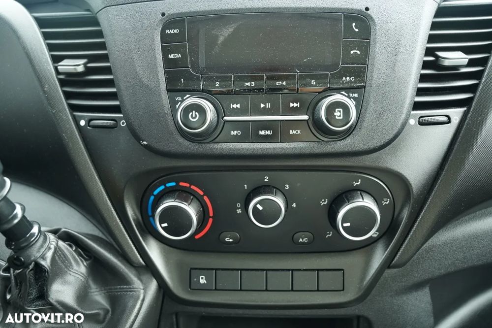 Iveco DAILY 35-160 / BASCULATOR DIN OȚEL / DUBLU / MANUAL / 3 LOCURI / EURO 6 - 30