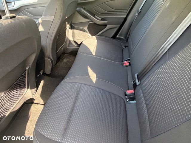 Ford Focus - 13