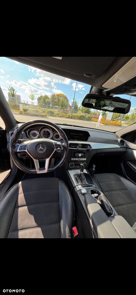 Mercedes-Benz Klasa C 250 CGI BlueEff Sport - 13