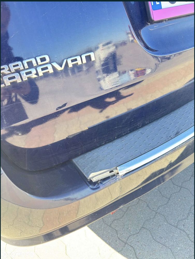 Dodge Grand Caravan - 3