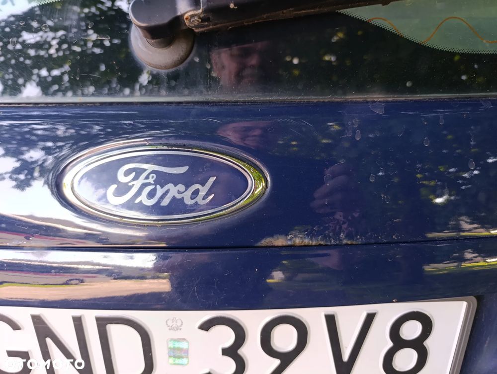 Ford Focus 2.0 TDCi Ghia - 17