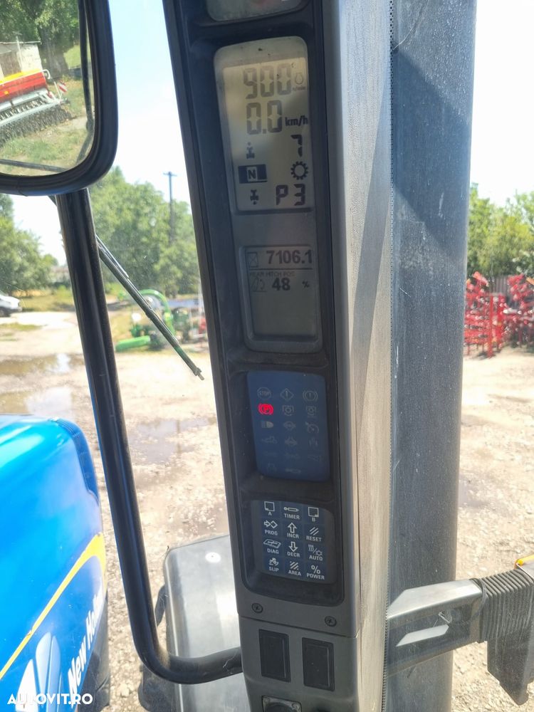New Holland 8030 - 17