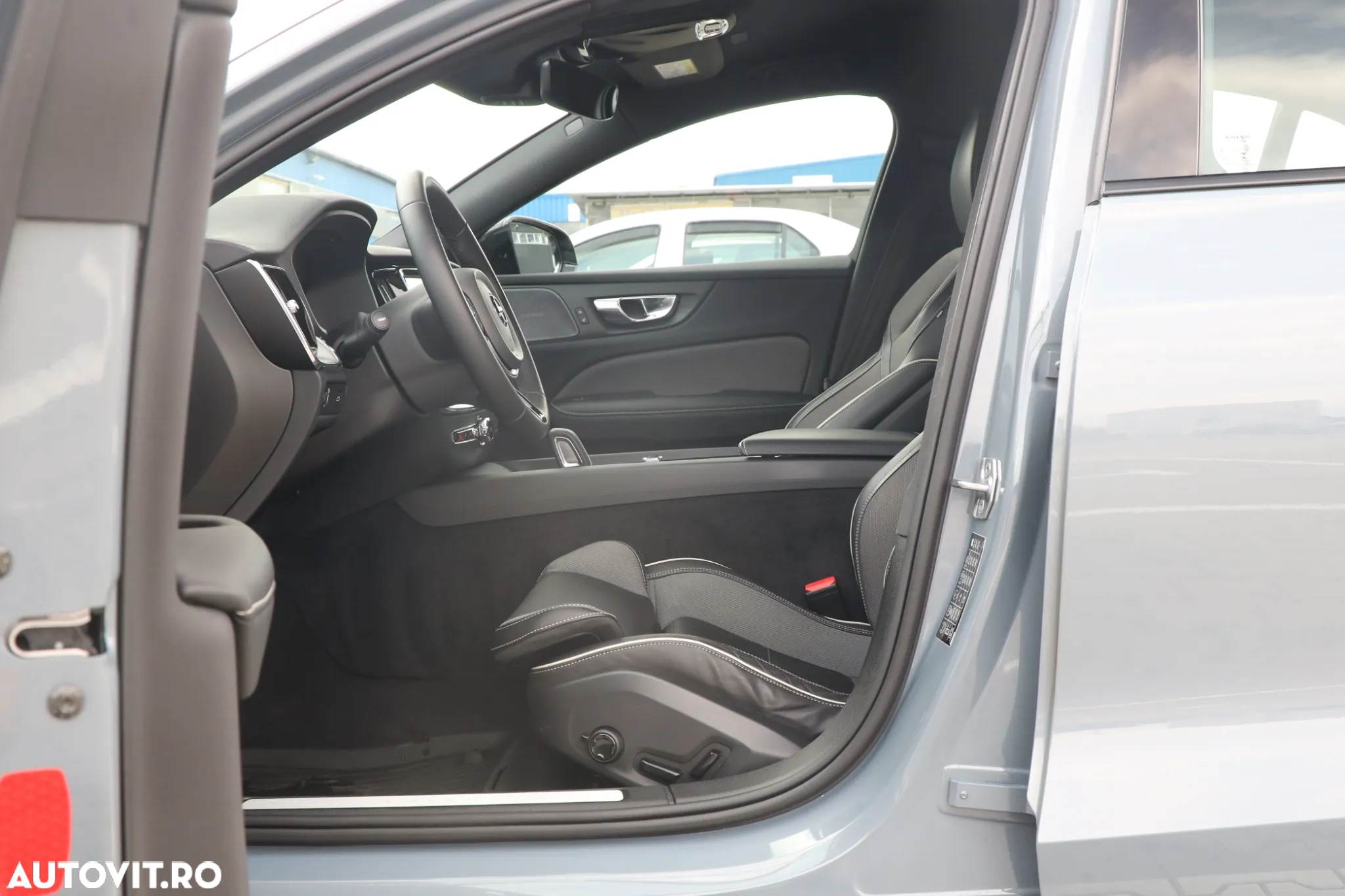 Volvo S60 T4 Geartronic RDesign - 30
