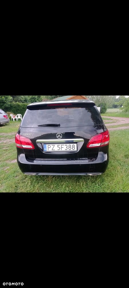Mercedes-Benz Klasa B 180 - 12