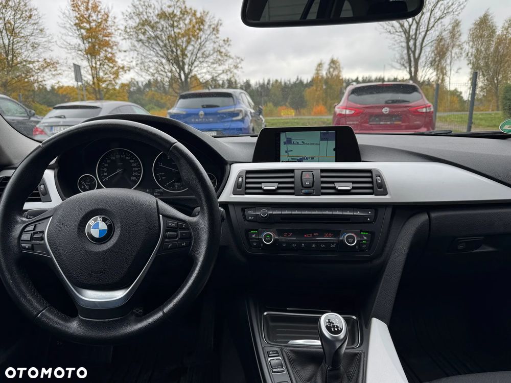 BMW Seria 3 - 28