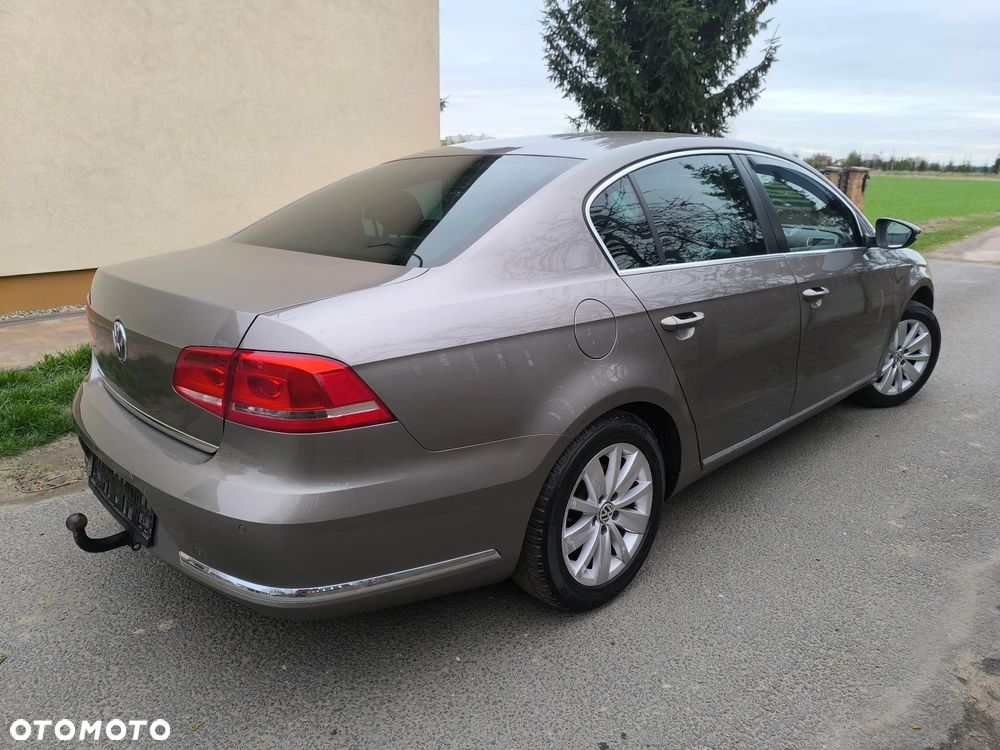 Volkswagen Passat 1.4 TSI DSG BlueMotion Technology Exclusive - 4