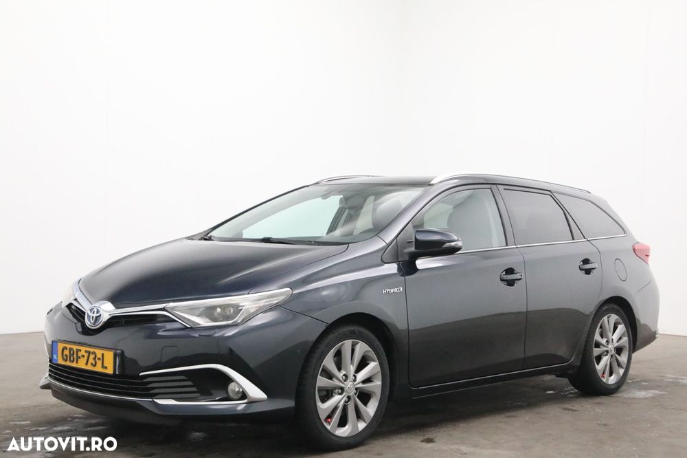 Toyota Auris - 2