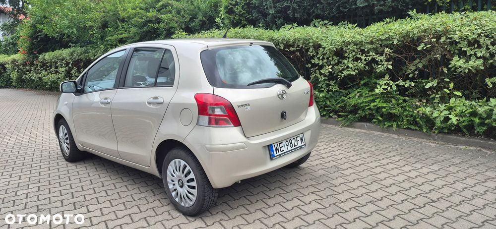 Toyota Yaris 1.33 Sol - 30
