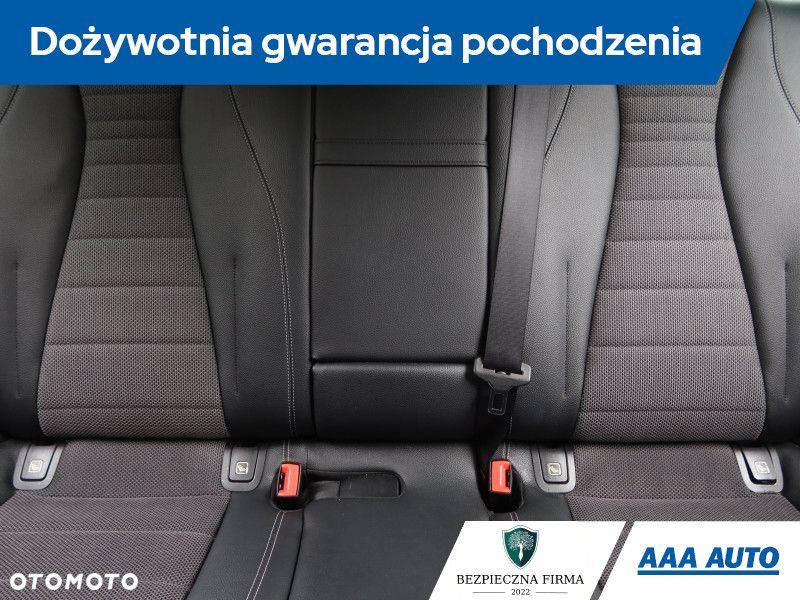 Mercedes-Benz Klasa E - 11