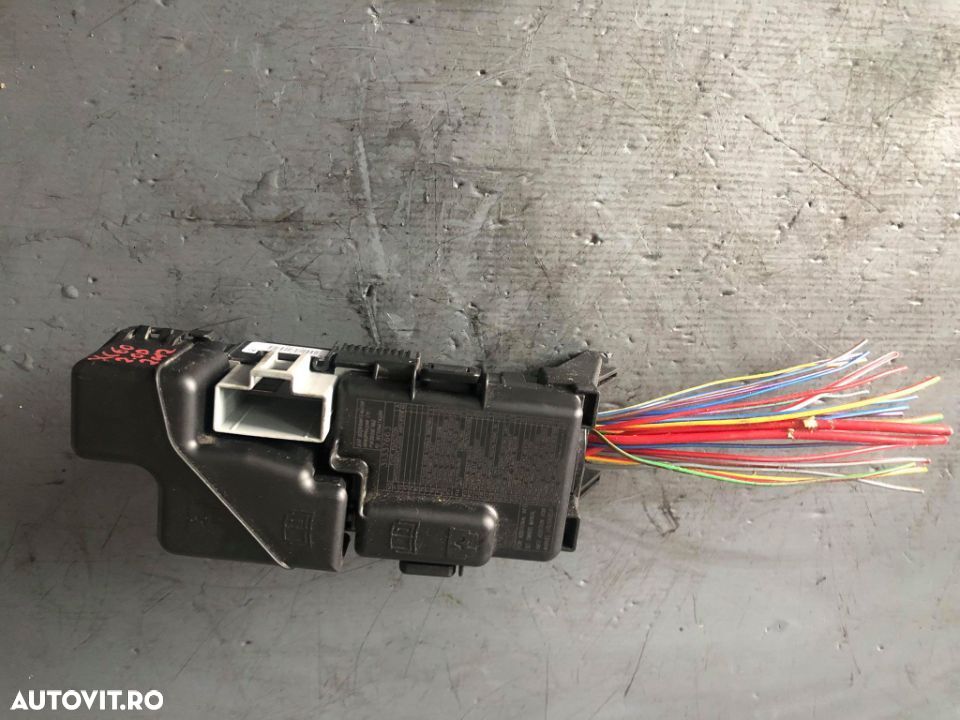 panou siguranta cu releu 2.0 d volvo xc60 2010-2014 - 1