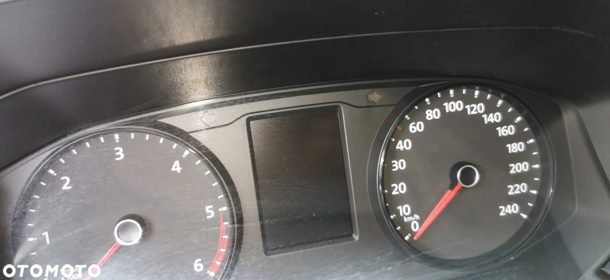 Volkswagen Transporter T6 TDI L1H1 - 24