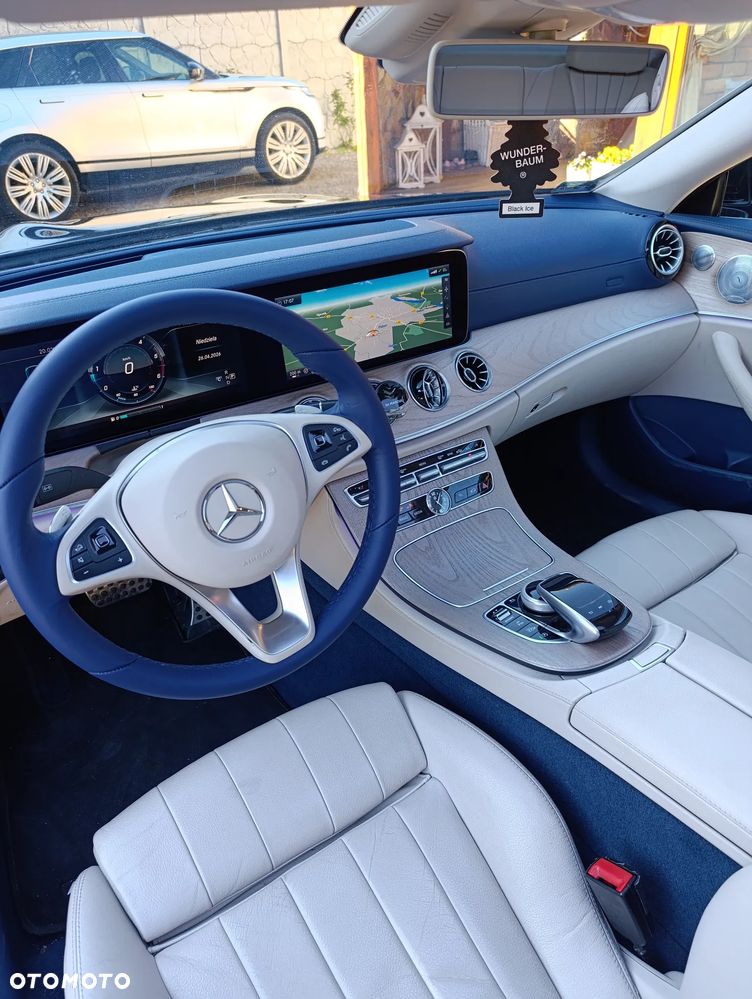 Mercedes-Benz Klasa E 220 d 4-Matic 9G-TRONIC - 2