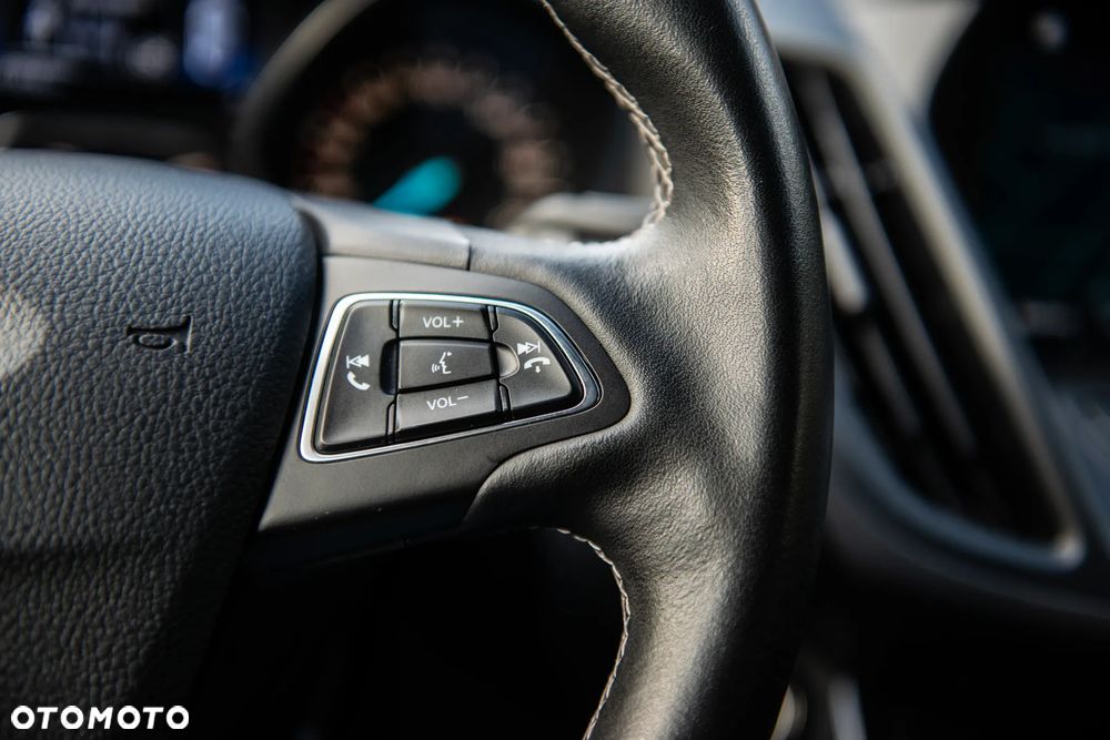 Ford Kuga 1.5 EcoBoost FWD ST-Line ASS - 39