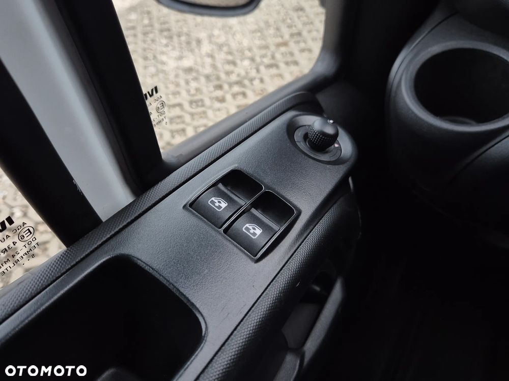 Iveco Daily 50C15 / 35C15 3.0HPi, kontener 8PAL, Winda 750KG - 10