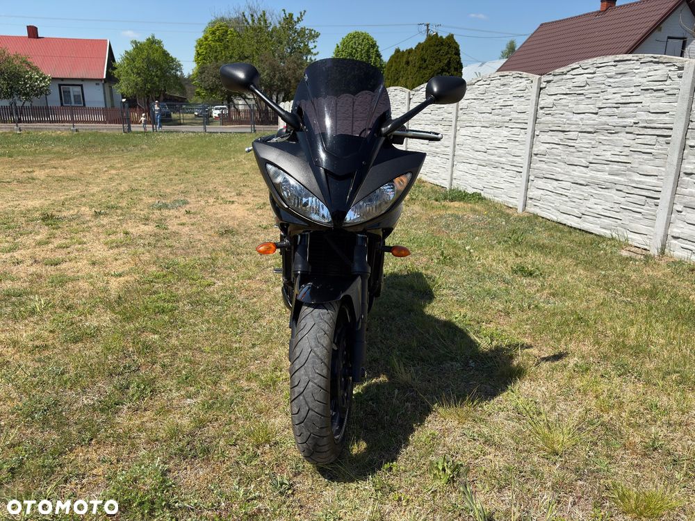 Yamaha FZ6 - 1