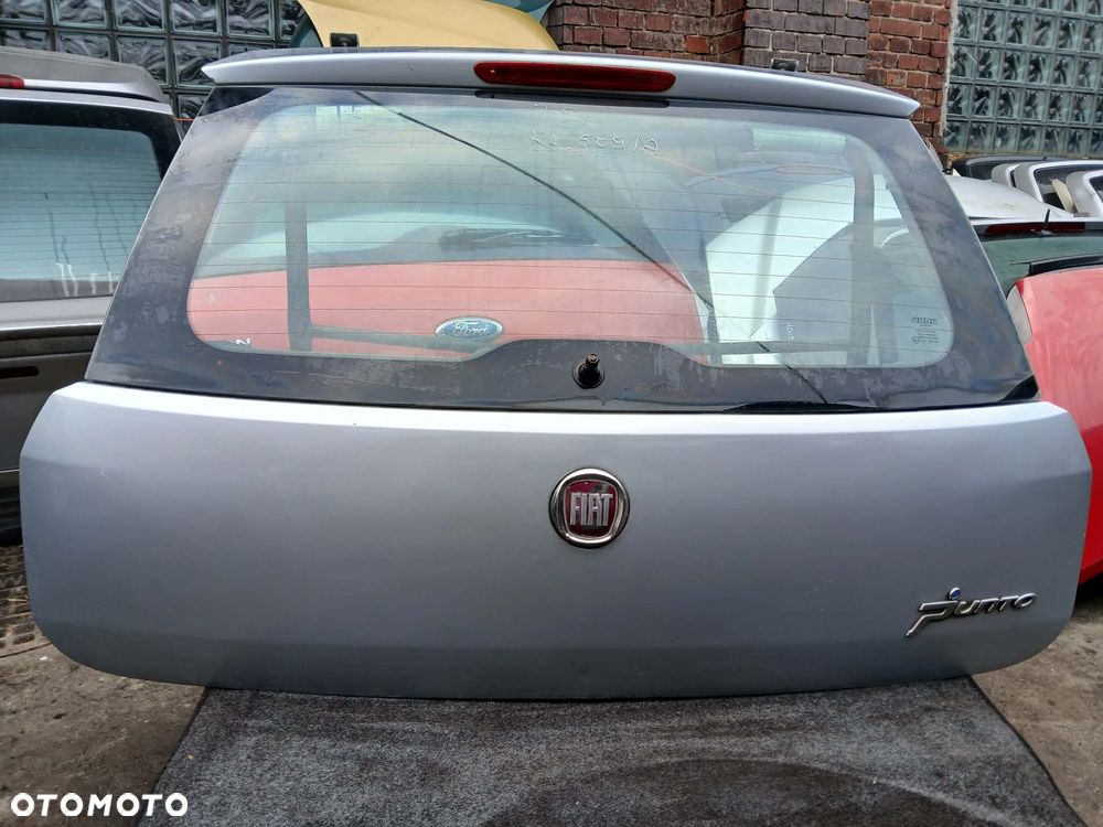 Fiat Grande Punto klapa bagażnika 3D kod lakieru 589/A - 1
