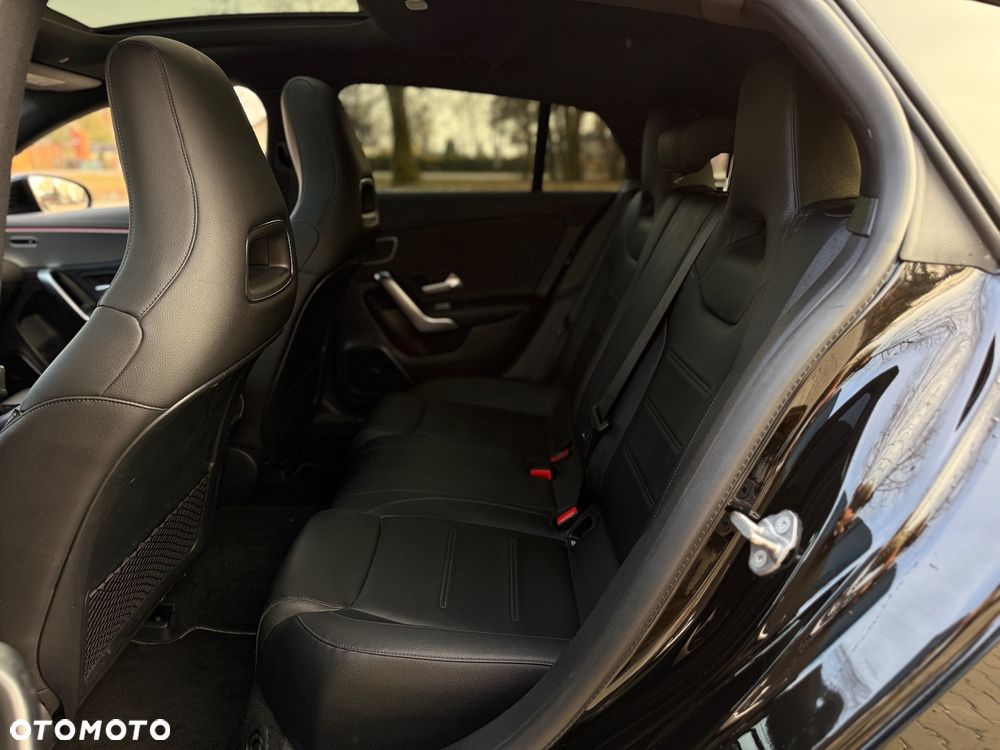 Mercedes-Benz CLA 220 d AMG Line 8G-DCT - 13