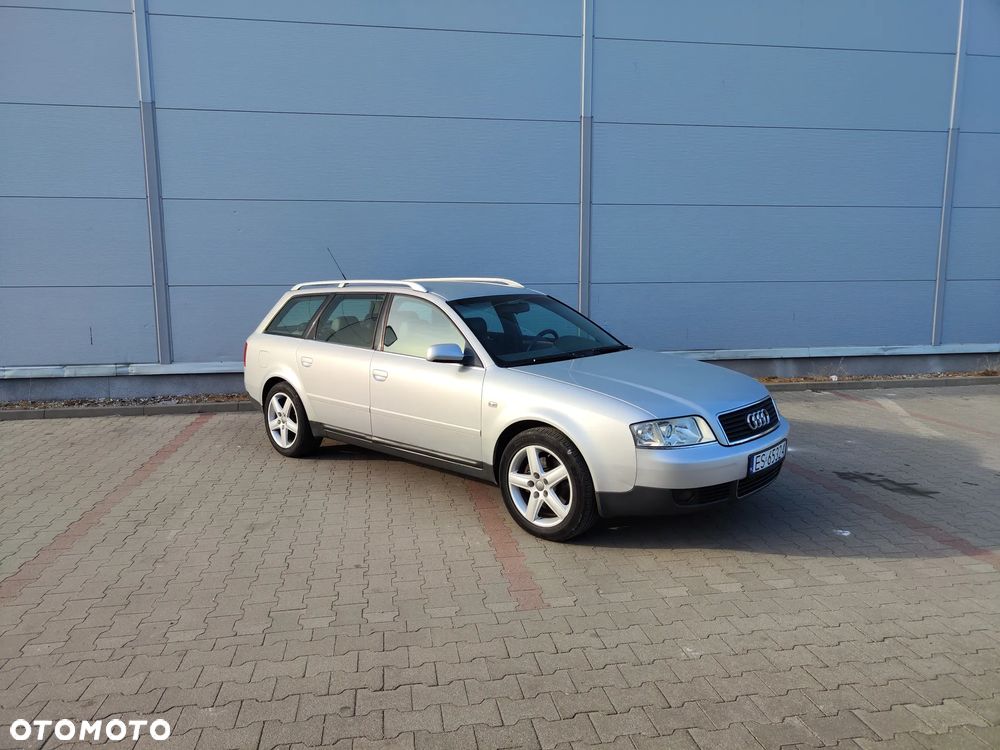 Audi A6 Avant 2.4 - 1