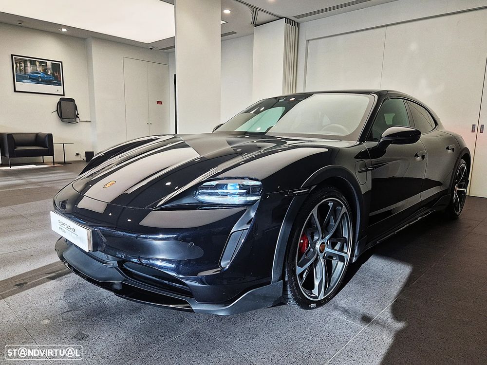 Porsche Taycan Cross Turismo 4S - 1