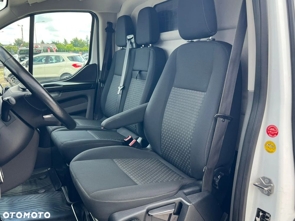 Ford Transit Custom - 17