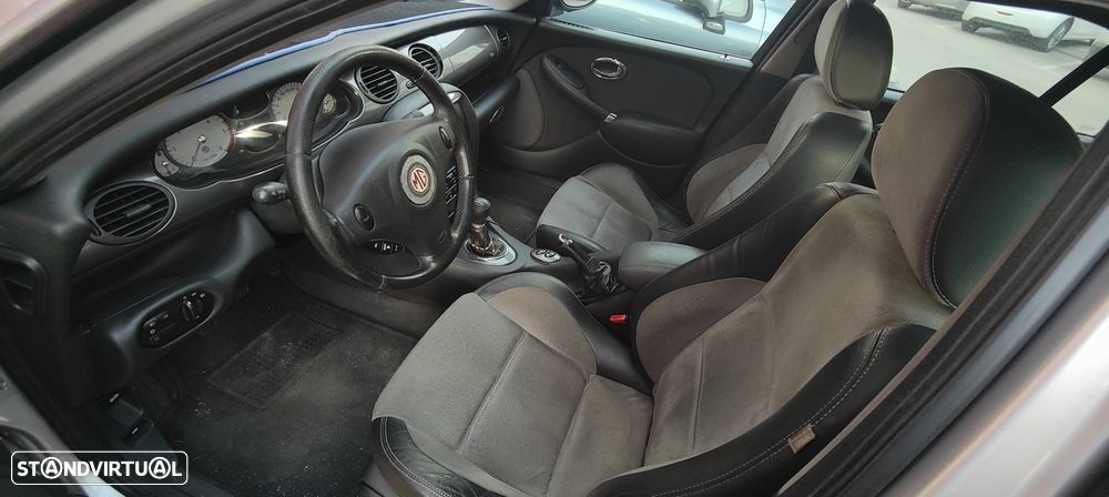 MG ZT ZT-T 2.0 CDTi 135 Core I - 9