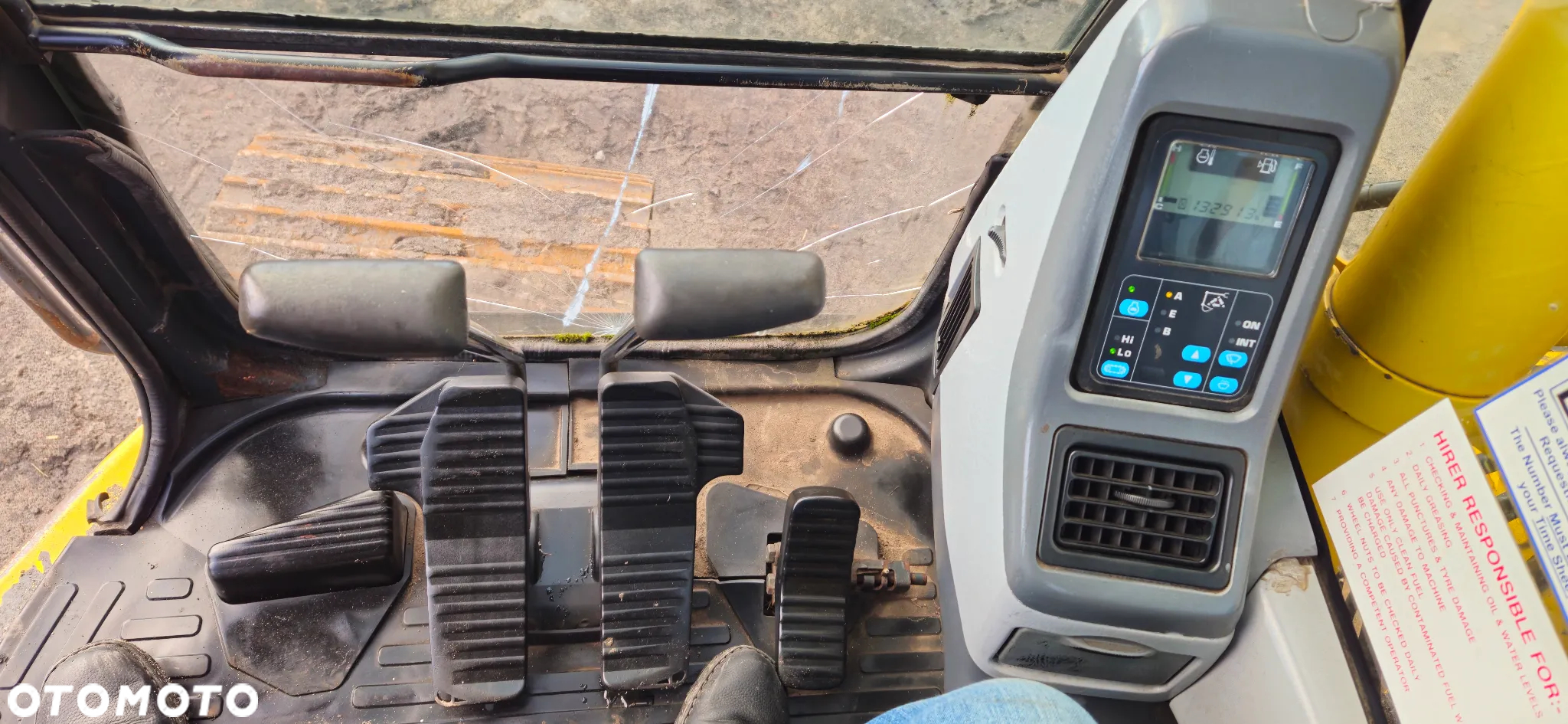 Komatsu PC 138 US 8 - 11