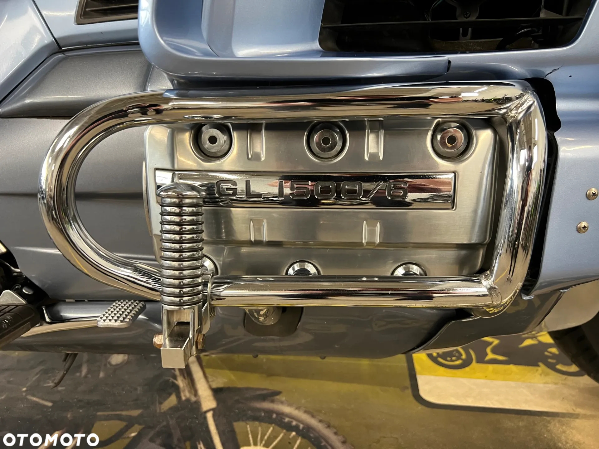 Honda GL - 8