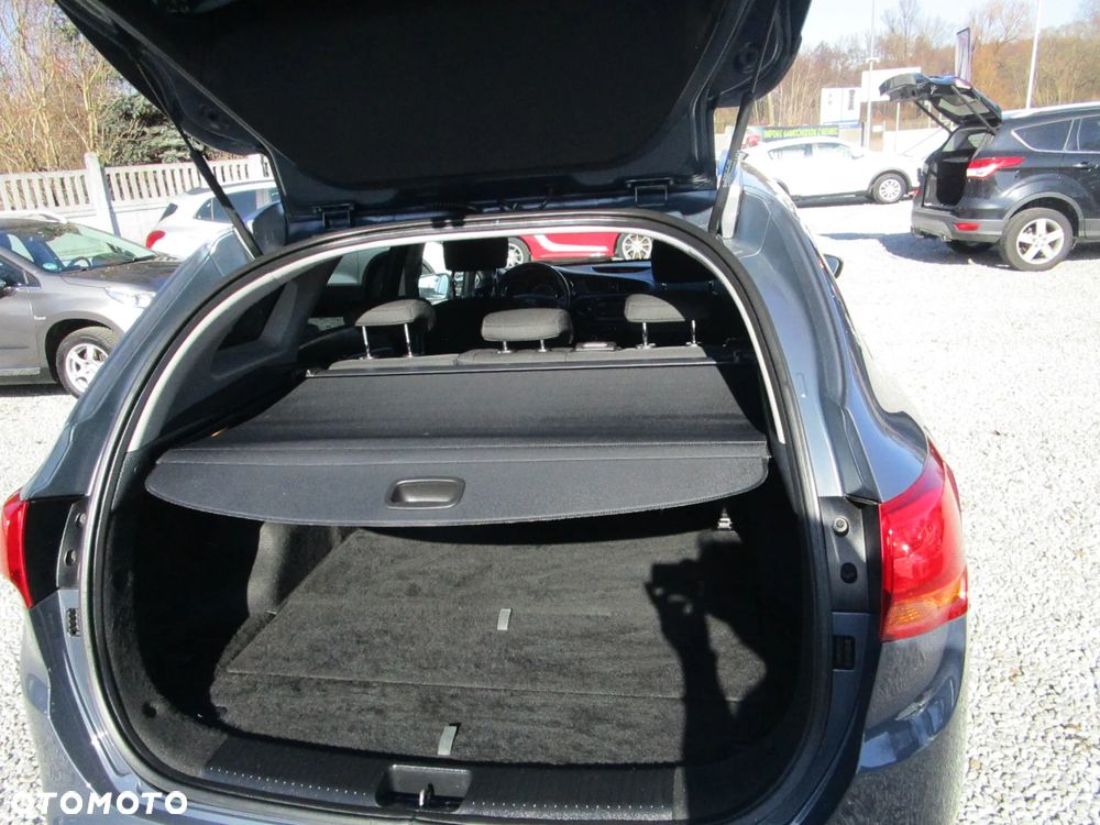 Kia Ceed 1.6 GDI Business Line - 23