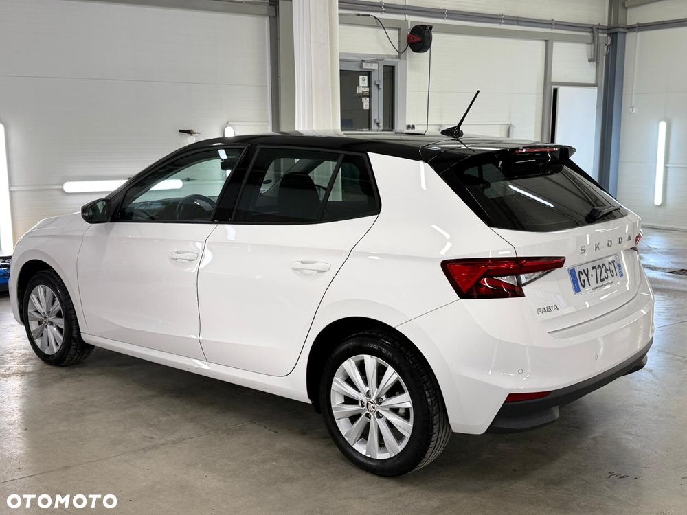 Skoda Fabia 1.0 TSI Essence DSG - 5