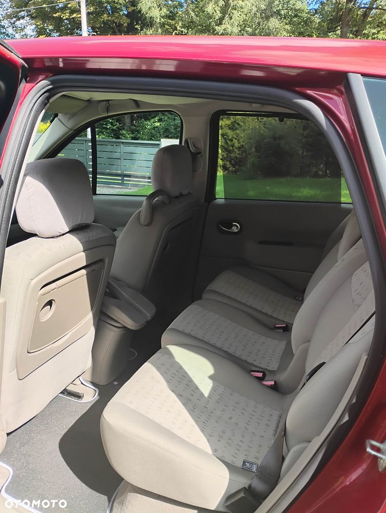 Renault Scenic - 8