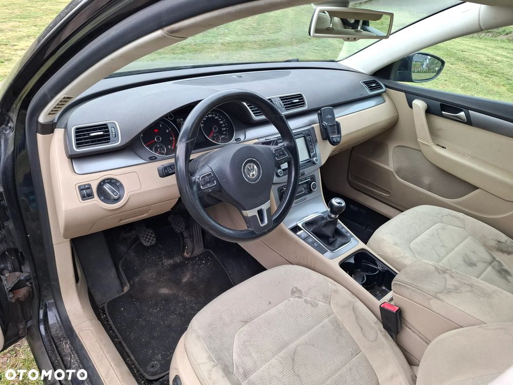 Volkswagen Passat 2.0 TSI Comfortline - 10