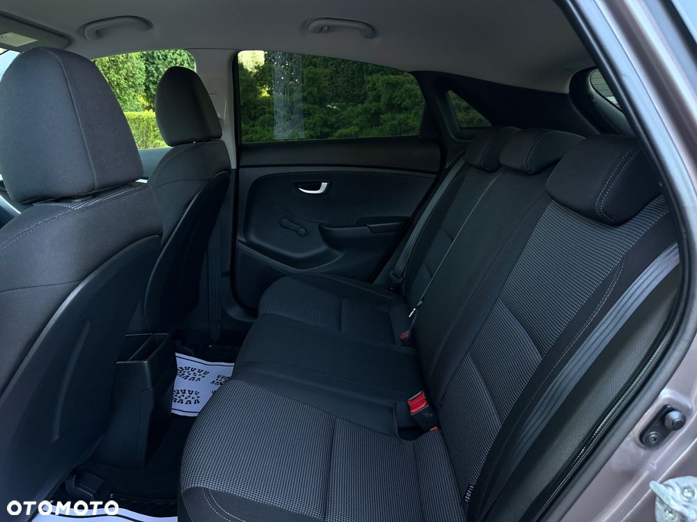 Hyundai i30 1.4 Fifa World Cup Edition - 8