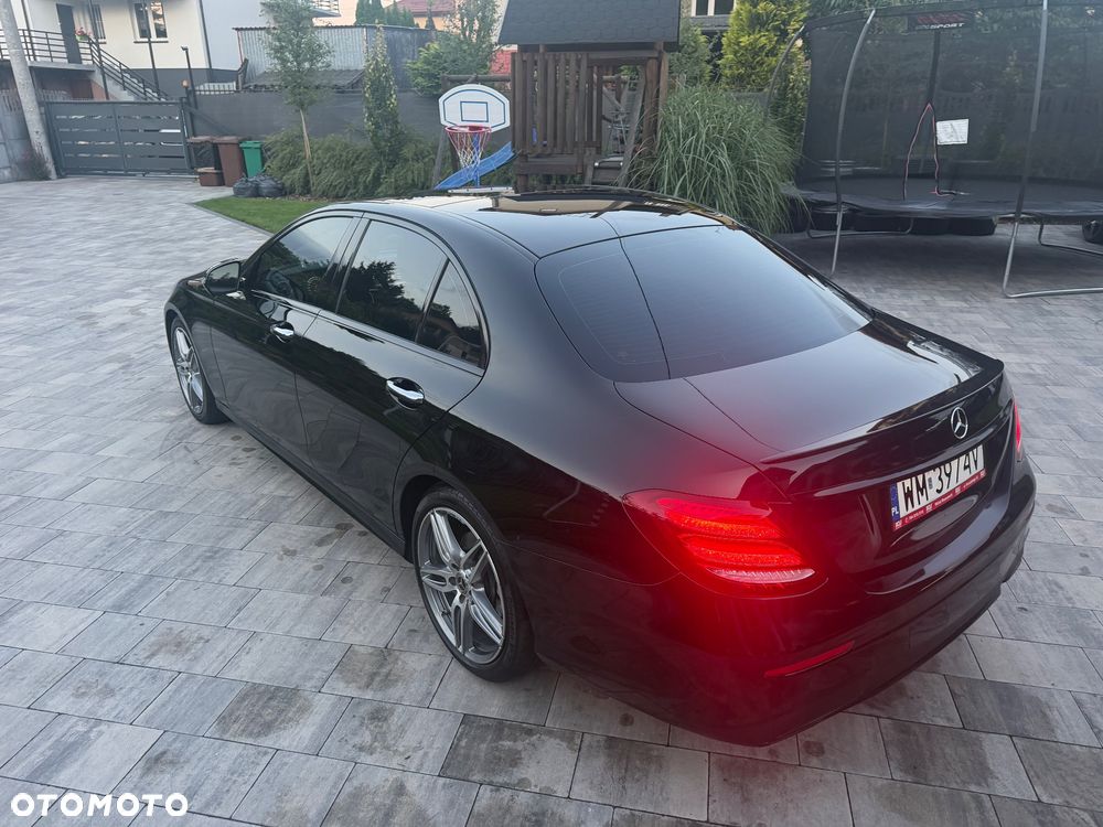Mercedes-Benz Klasa E 300 9G-TRONIC - 31
