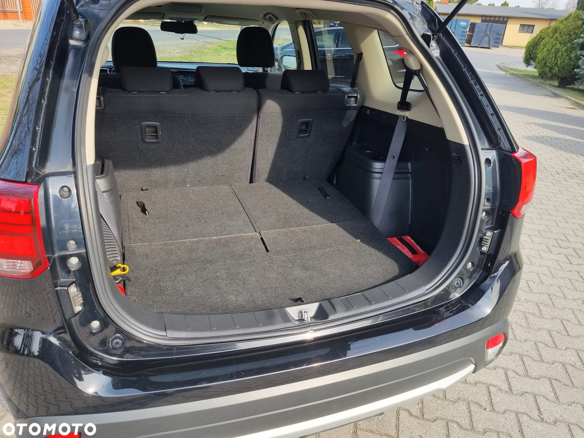 Mitsubishi Outlander 2.2 DID Intense + 4WD - 9