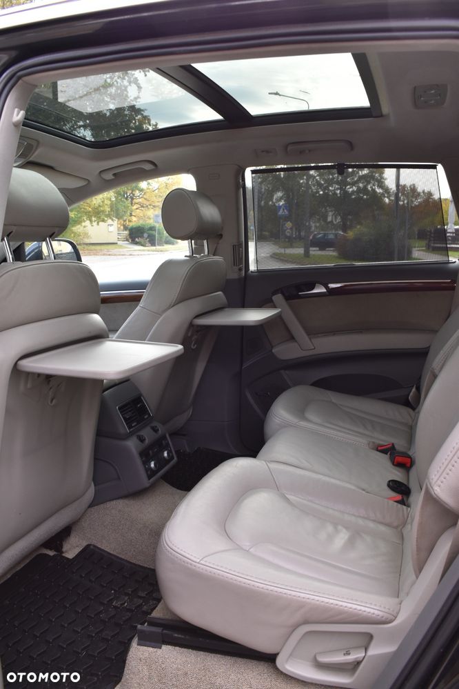 Audi Q7 - 12