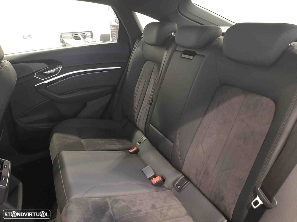Audi e-tron 55 quattro - 18