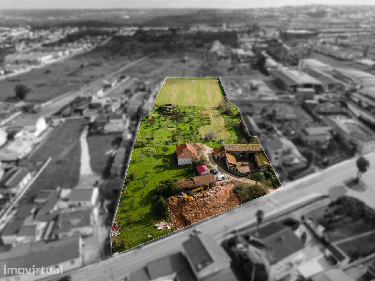 Propriedade em Leiria | 14070 m2 | Oportunidade de investimento premiu - Grande imagem: 3/28